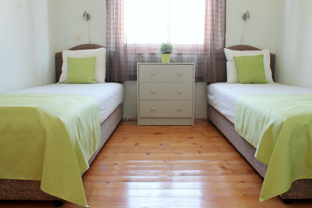 Apartments Villa Milna 1 Будва Екстер'єр фото