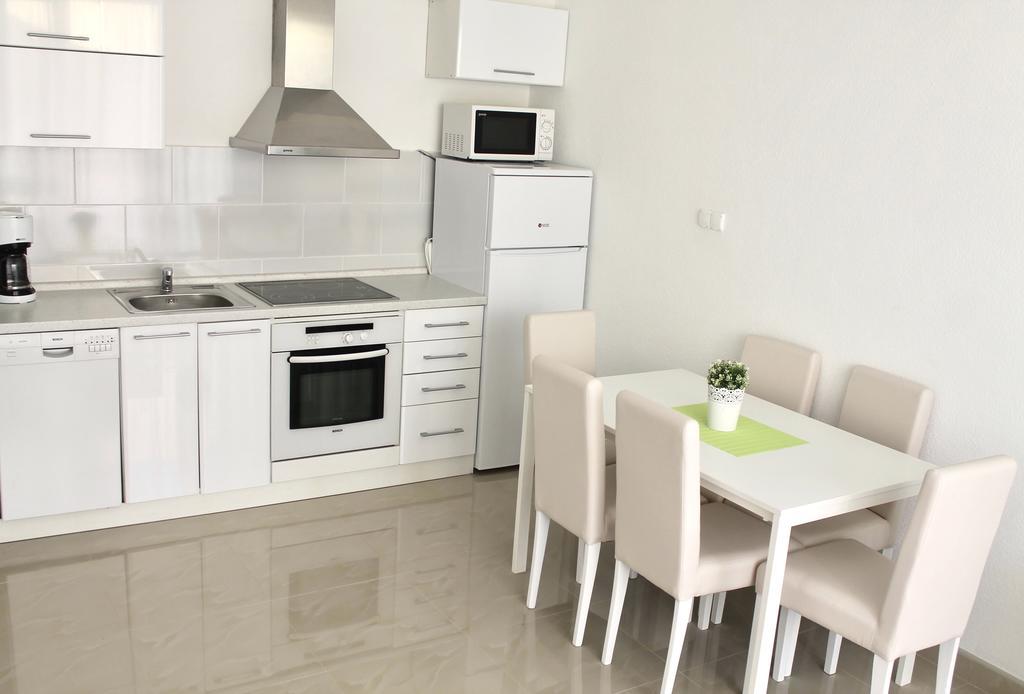 Apartments Villa Milna 1 Будва Екстер'єр фото